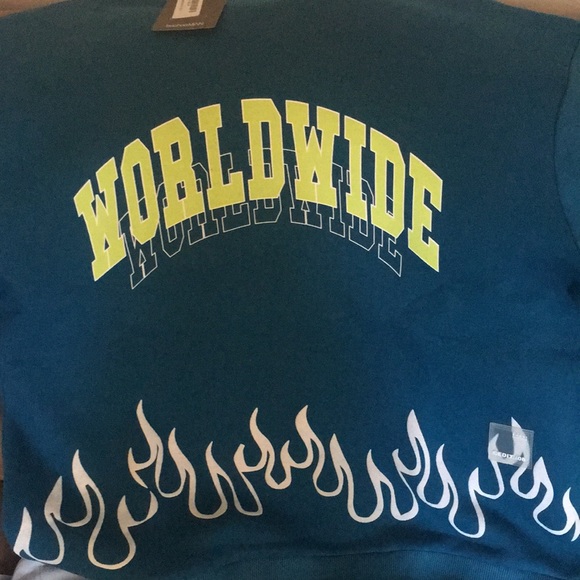 Worldwide hoodie with flames - Picture 1 of 2